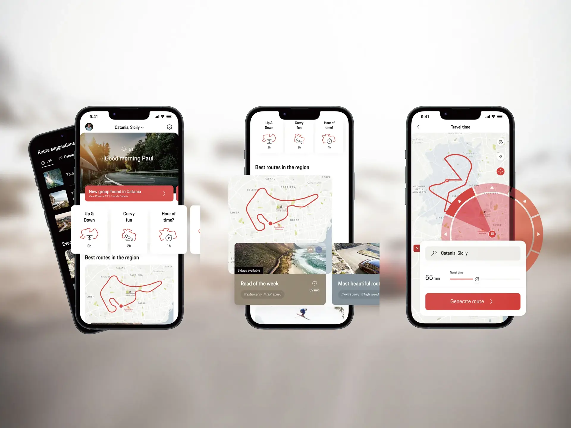 Fire smartphones viser en Porsche “Roads” app med kort og ruter omkring Catania på Sicilien.